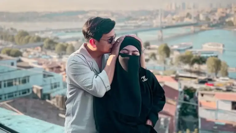 Disangka Selingkuhan Inara Rusli, Natta Reza Buka Suara dan Netizen Minta Maaf Disangka Selingkuhan Inara Rusli, Natta Reza Buka Suara dan Netizen Minta Maaf