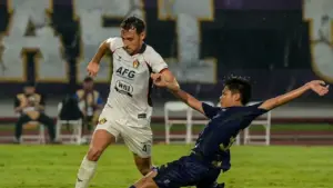 Persita Tangerang Hajar Persik Kediri (3-0), Hokky Caraka Cetak Brace
