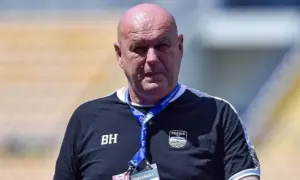 Bojan Hodak Jawab Spekulasi Transfer Maarten Paes dan Joey Pelupessy ke Persib