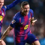Hansi Flick: Nasib Robert Lewandowski di Barcelona Akan Diputuskan Musim Panas Ini