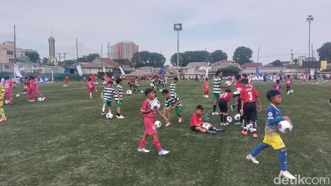 PSSI Sambut Baik Program “Satu Anak Satu Bola” untuk Pembinaan Sepak Bola Usia Dini Nasional