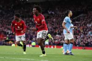 Cedera Hamstring Patrick Dorgu, Manchester United Pertimbangkan Matheus Cunha atau Mason Mount