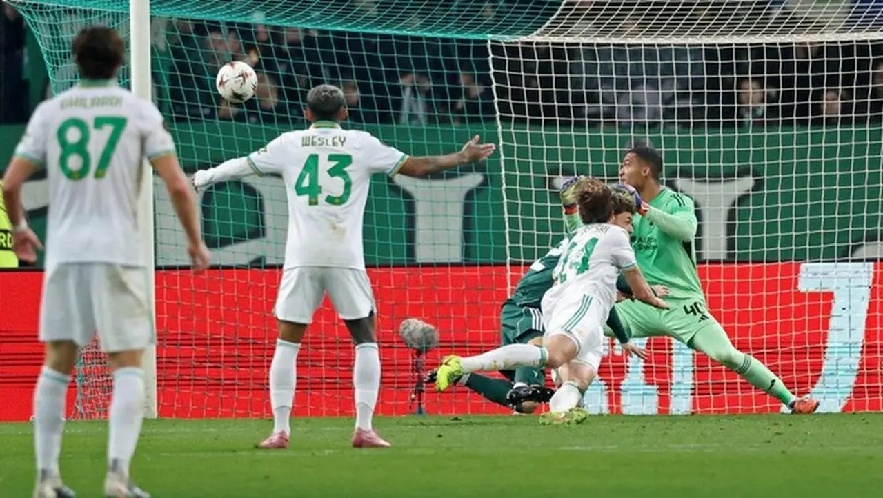 AS Roma Imbang 1-1 Lawan Panathinaikos, Lolos ke 16 Besar Liga Europa