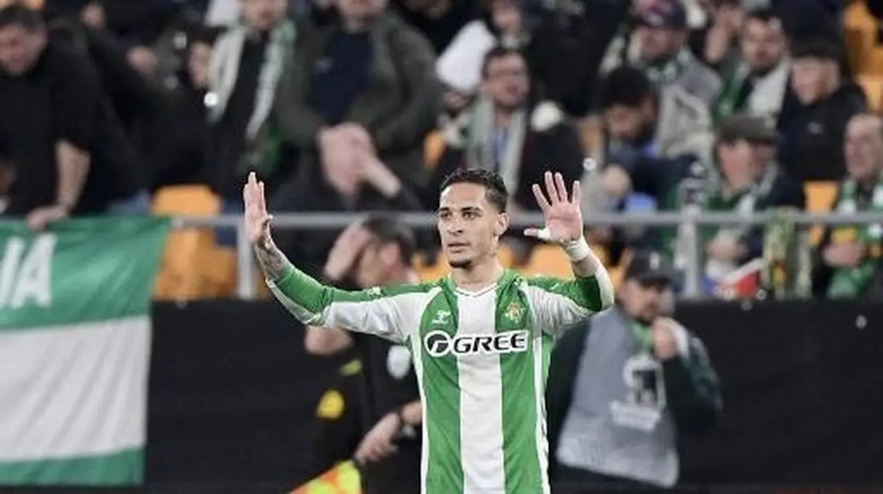 Antony Gemilang, Real Betis Melaju ke Babak 16 Besar Liga Europa Usai Kalahkan Feyenoord Antony Gemilang, Real Betis Melaju ke Babak 16 Besar Liga Europa Usai Kalahkan Feyenoord