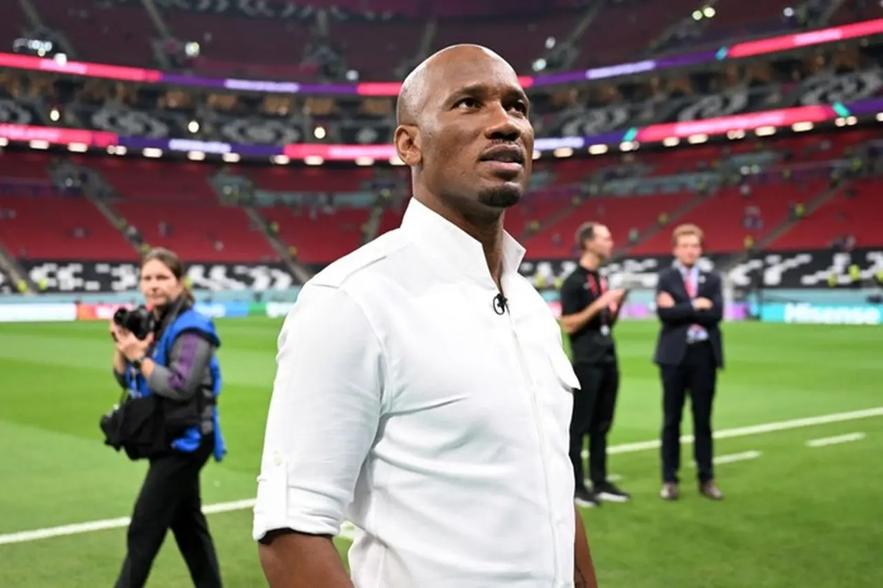 Drogba Menang Taruhan, Jersey Arsenal Tak Jadi Dipakai Usai Rekor Chelsea Aman Drogba Menang Taruhan, Jersey Arsenal Tak Jadi Dipakai Usai Rekor Chelsea Aman