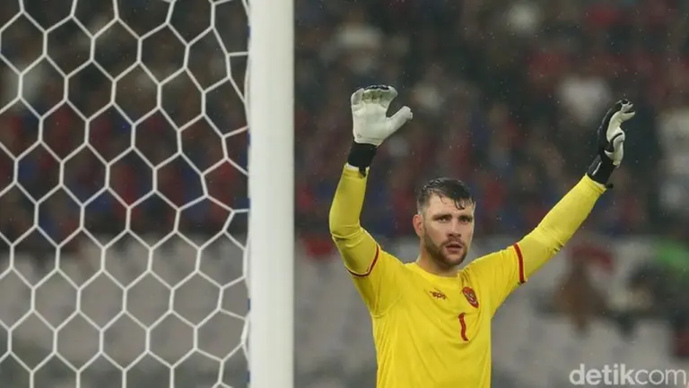 Maarten Paes Disebut Kiper Spesial, Ajax Siap Tebus Rp 20 Miliar Maarten Paes Disebut Kiper Spesial, Ajax Siap Tebus Rp 20 Miliar