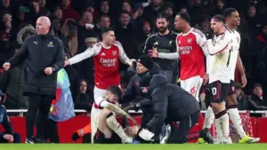 FA Takkan Beri Hukuman Tambahan ke Gabriel Martinelli atas Insiden dengan Conor Bradley