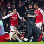 Insiden Martinelli Dorong Bradley Picu Kemarahan Seluruh Pemain Liverpool