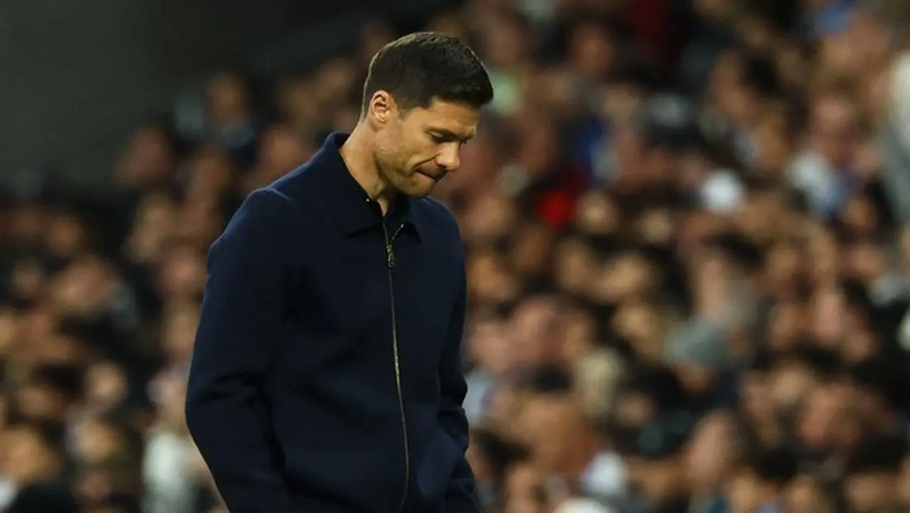 Kejutan di Santiago Bernabeu: Xabi Alonso Resmi Tinggalkan Real Madrid Setelah Kekalahan Final Kejutan di Santiago Bernabeu: Xabi Alonso Resmi Tinggalkan Real Madrid Setelah Kekalahan Final