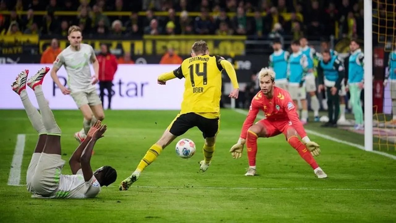 Borussia Dortmund Pesta Gol 3-0 ke Gawang Werder Bremen di Bundesliga Borussia Dortmund Pesta Gol 3-0 ke Gawang Werder Bremen di Bundesliga
