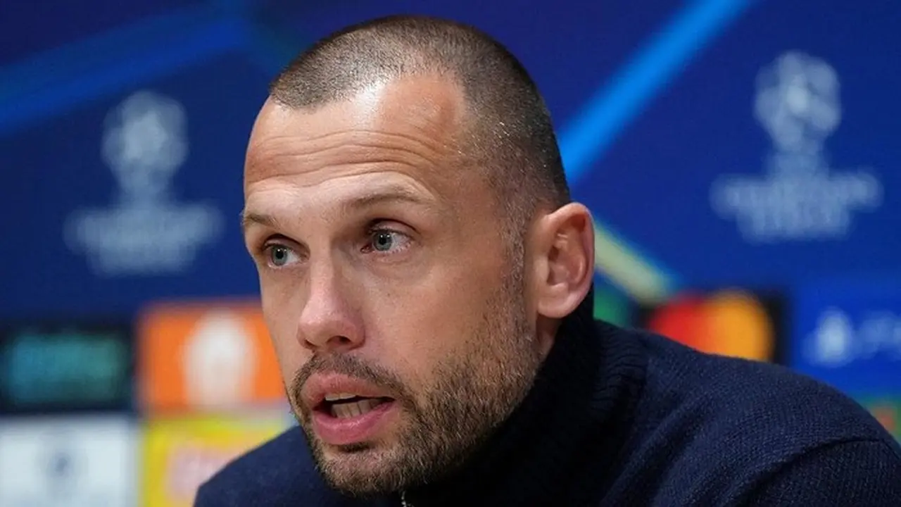 John Heitinga Gabung Tottenham sebagai Asisten Manajer, Gantikan Peran Fabian Otte John Heitinga Gabung Tottenham sebagai Asisten Manajer, Gantikan Peran Fabian Otte