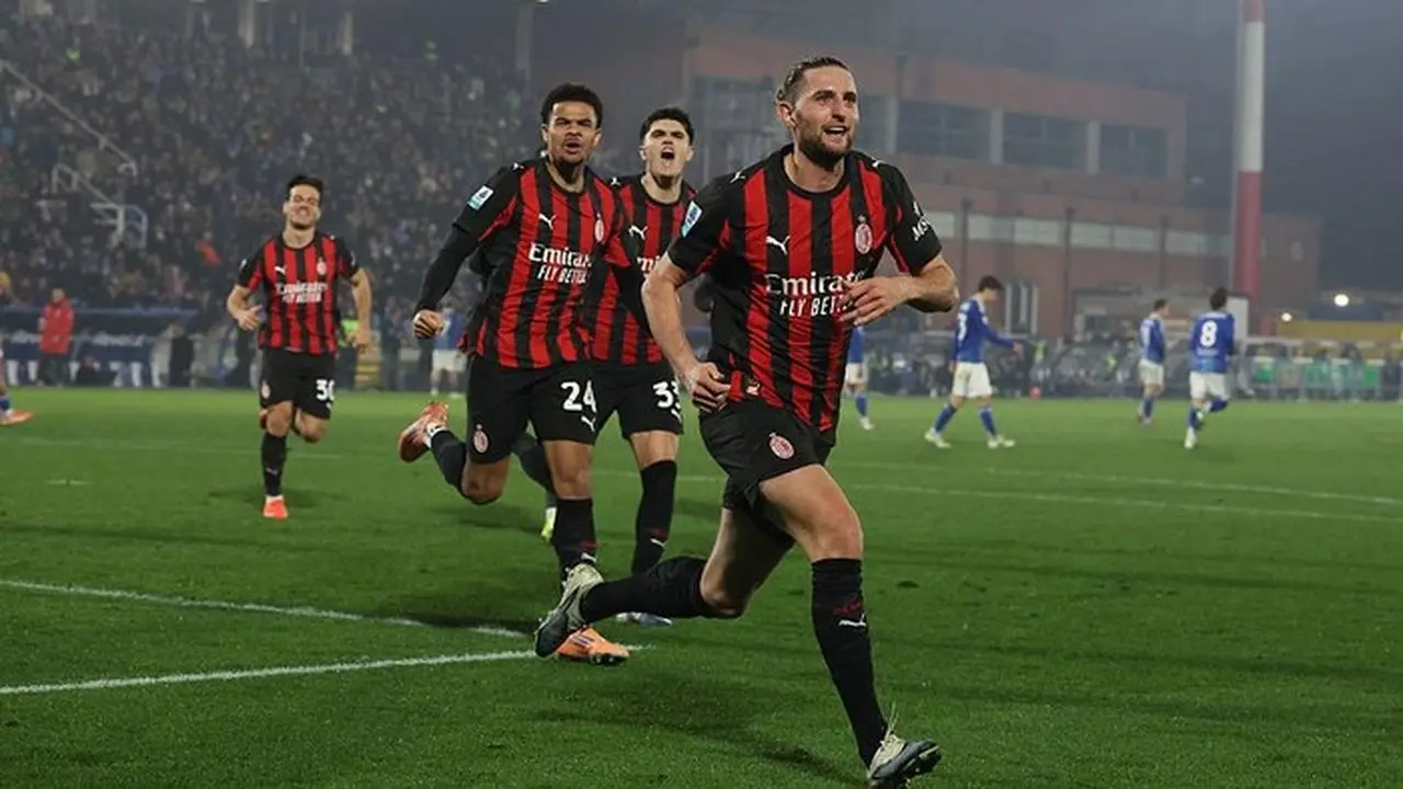 Klasemen Liga Italia: AC Milan Pepet Inter Milan, Napoli di Posisi Ketiga Klasemen Liga Italia: AC Milan Pepet Inter Milan, Napoli di Posisi Ketiga