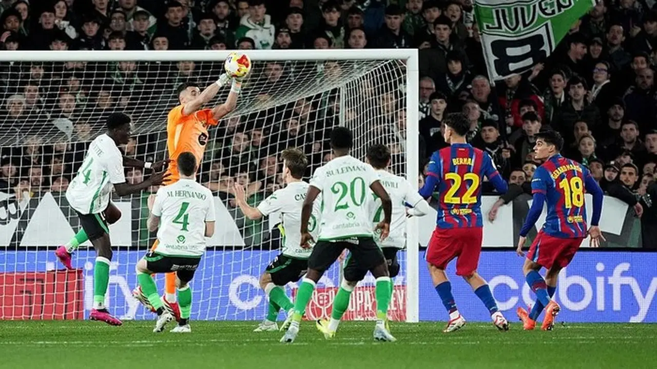 Barcelona Lolos Copa del Rey, Ferran Torres Puji Aksi Krusial Kiper Joan Garcia