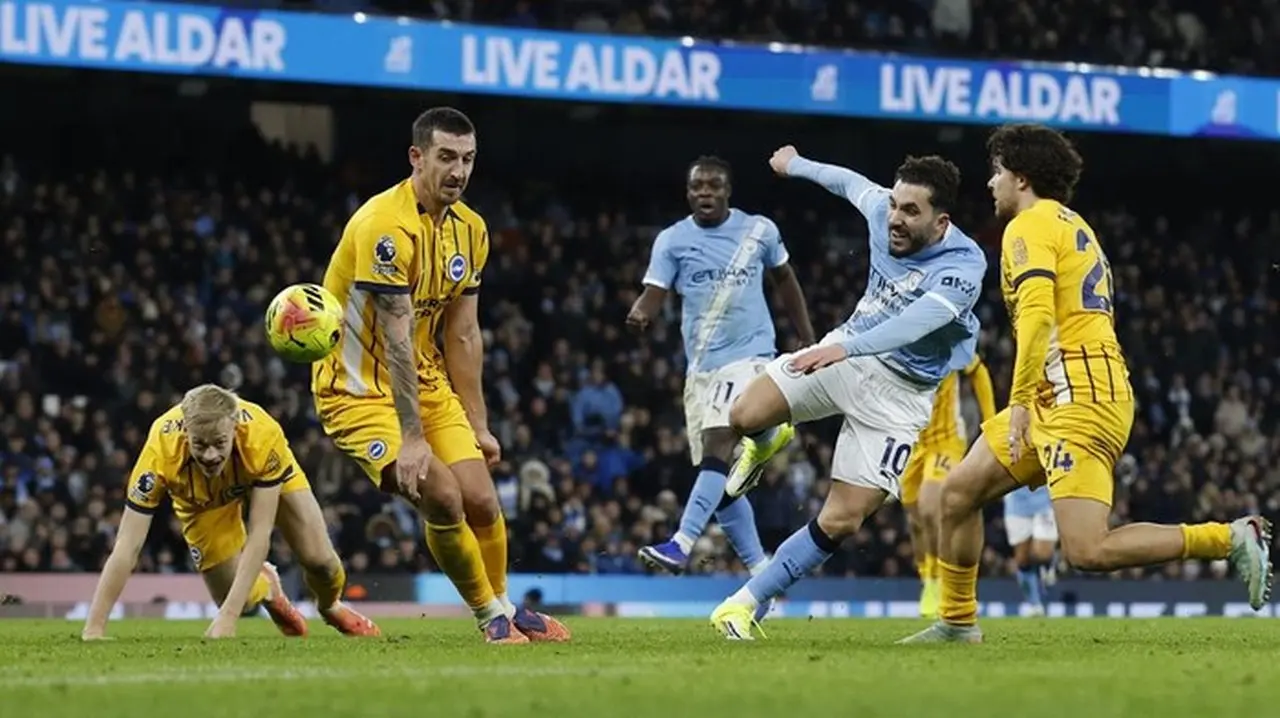 Klasemen Liga Inggris: City Gagal Pangkas Jarak, MU dan Chelsea Melorot Klasemen Liga Inggris: City Gagal Pangkas Jarak, MU dan Chelsea Melorot