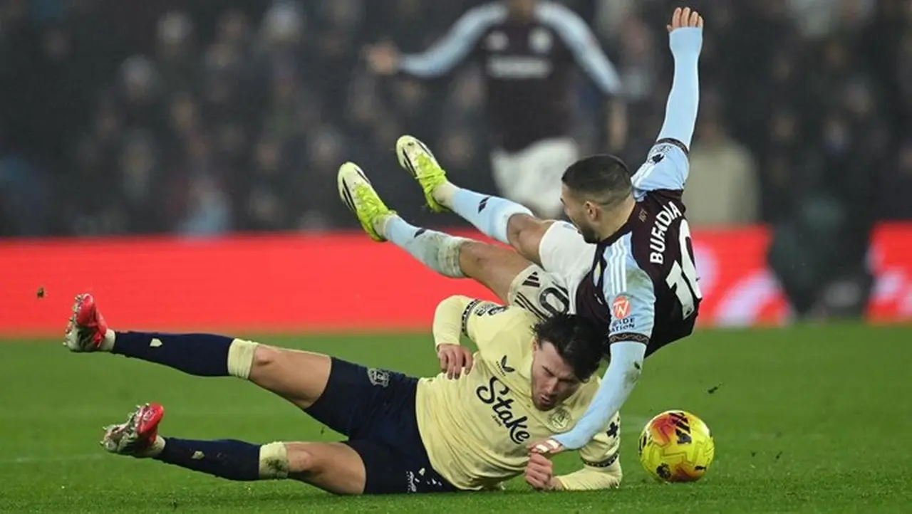 Aston Villa Keok di Kandang, Gagal Rebut Posisi Runner-Up Klasemen Liga Inggris Aston Villa Keok di Kandang, Gagal Rebut Posisi Runner-Up Klasemen Liga Inggris