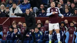 Unai Emery Kecewa Berat Aston Villa Gagal Manfaatkan Kesempatan Geser Manchester City