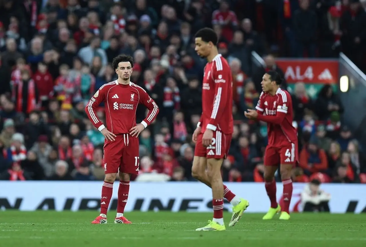 Jamie Carragher: Keseimbangan Liverpool Terganggu Sejak Awal Musim Liga Inggris Jamie Carragher: Keseimbangan Liverpool Terganggu Sejak Awal Musim Liga Inggris