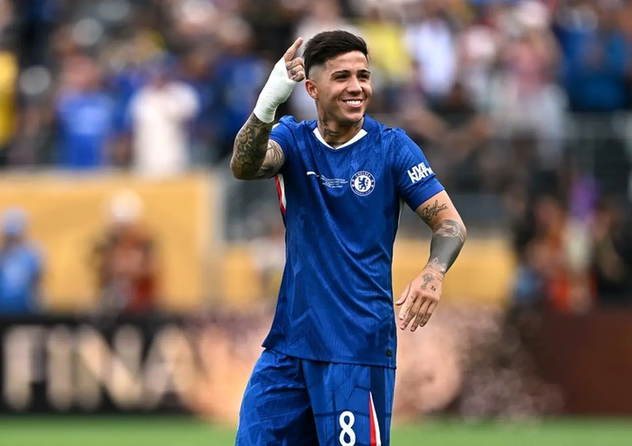 Rumor Enzo Fernandez ke PSG Menguat, Manajer Chelsea Beri Jawaban Tegas