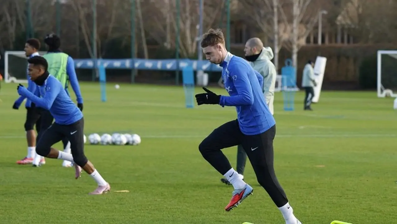 Absen Lawan Pafos, Cole Palmer Dipastikan Fit untuk Laga Crystal Palace Absen Lawan Pafos, Cole Palmer Dipastikan Fit untuk Laga Crystal Palace