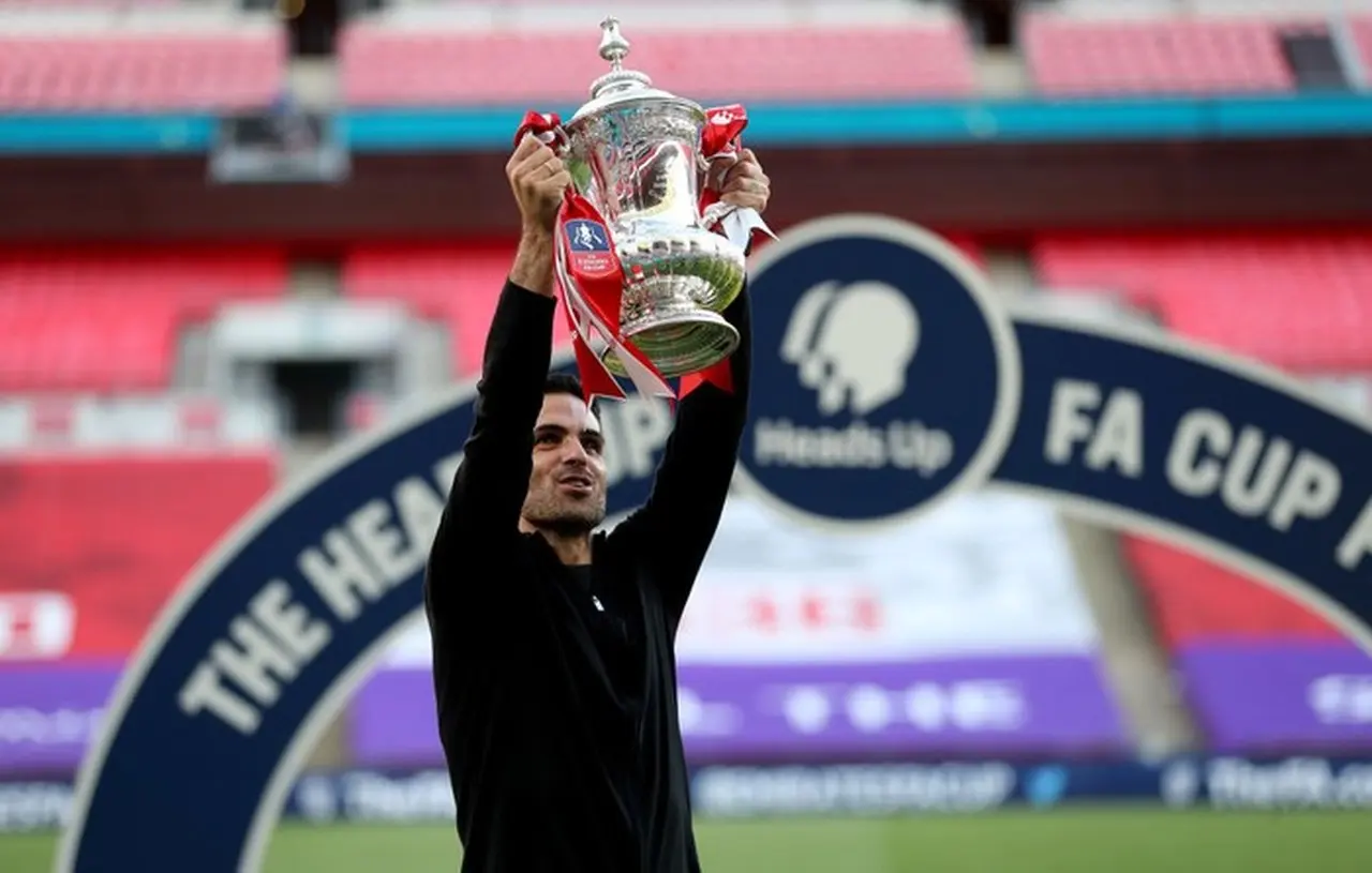 Mikel Arteta Bertahan di Arsenal Meski Minim Trofi, Ini Alasannya