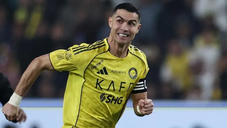 Cristiano Ronaldo Dikabarkan Pensiun 2027, Arab Saudi Siapkan Peran Baru