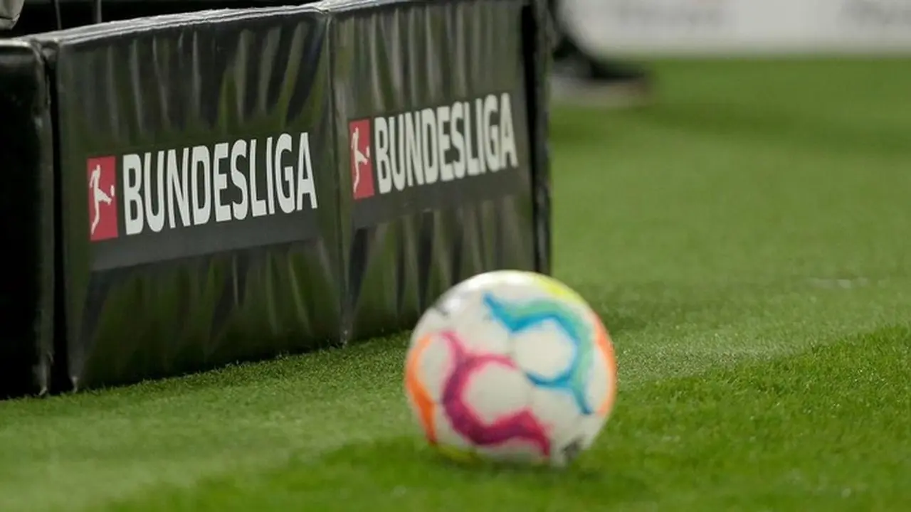 Imbang 1-1 Kontra Werder Bremen, Borussia Moenchengladbach Kehilangan Kevin Diks Akibat Cedera