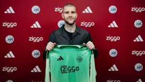 Maarten Paes Berpeluang Debut di Ajax, Analis ESPN Puji Jam Terbangnya