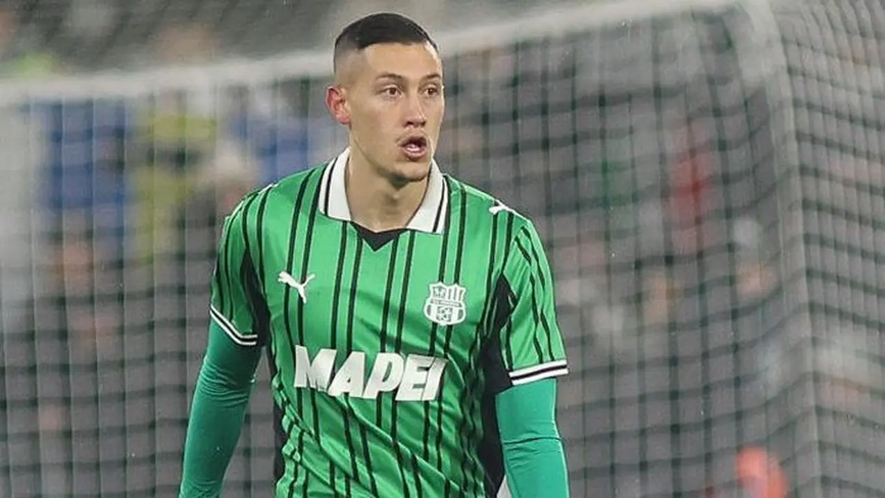 Jay Idzes Jadi Tembok Kokoh Sassuolo, Media Lokal Puji Peran Kunci Bek Timnas Indonesia