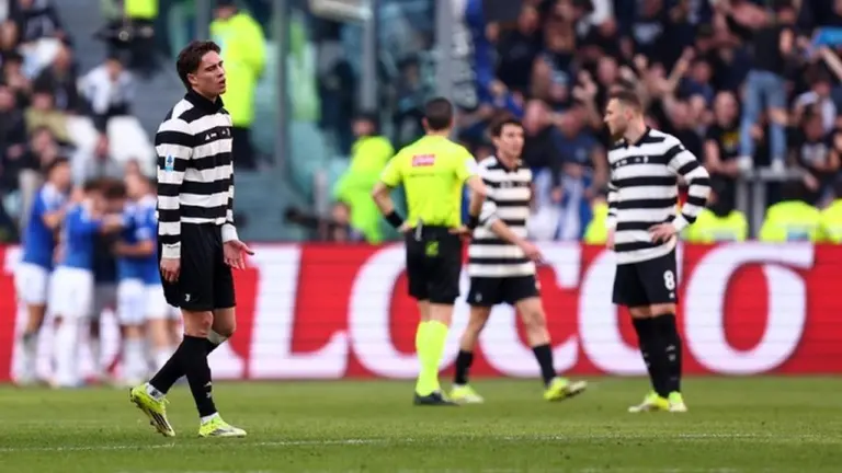Juventus Terpuruk: Luciano Spalletti Soroti Krisis Kepercayaan Diri Pasca Kekalahan dari Como Juventus Terpuruk: Luciano Spalletti Soroti Krisis Kepercayaan Diri Pasca Kekalahan dari Como
