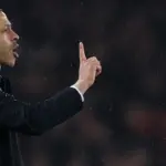 Liam Rosenior Pertahankan Rekor Nir Kalah Chelsea, Namun Hobi Imbang Mengintai