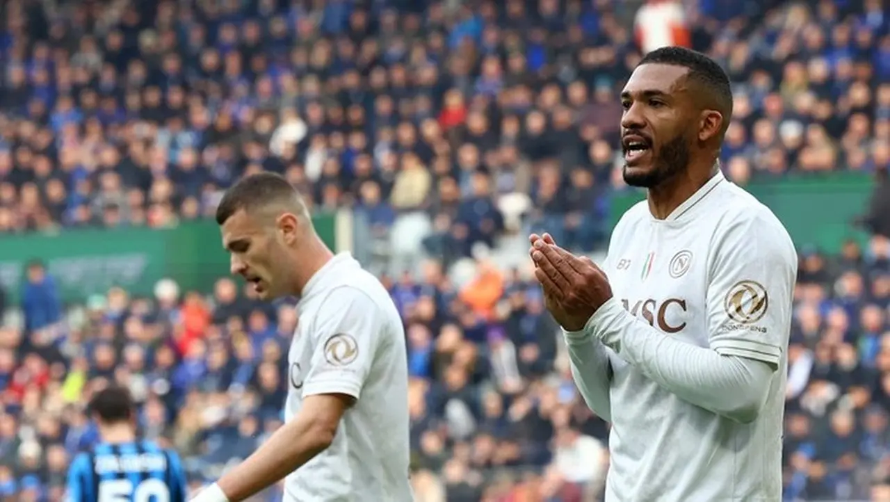 Napoli Frustrasi Usai Kalah dari Atalanta, Salahkan Keputusan Wasit Kontroversial