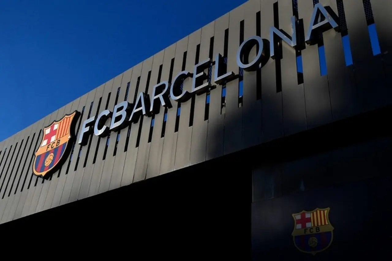 Barcelona Lepas Dro Fernandez ke PSG, Keuangan Klub Mulai Membaik Signifikan