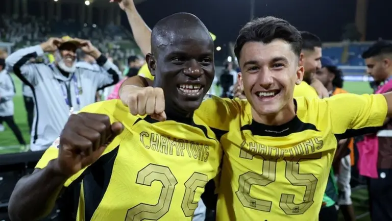 Fenerbahce Salahkan Al Ittihad atas Gagalnya Transfer N’Golo Kante di Akhir Bursa