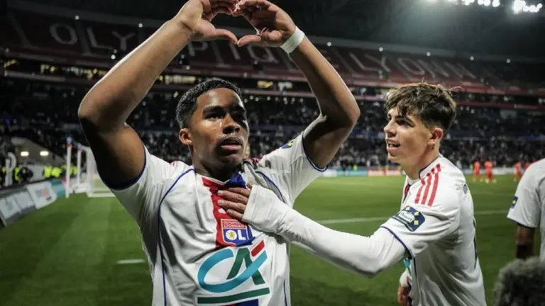 Piala Prancis: Gol Spektakuler Endrick Bawa Lyon Melaju ke Perempatfinal Piala Prancis: Gol Spektakuler Endrick Bawa Lyon Melaju ke Perempatfinal