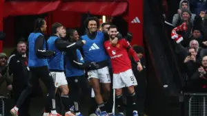 Kemenangan Keempat Beruntun MU: Nazar Potong Rambut Fans Ini Segera Terlaksana