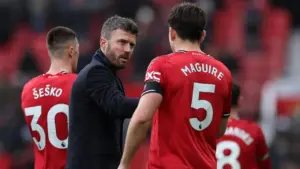 Michael Carrick Ubah Lini Tengah Manchester United Jadi Lebih Solid