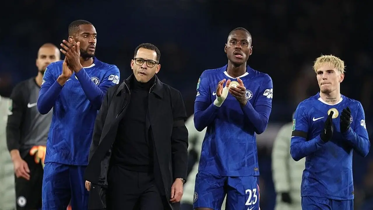 Liam Rosenior Santai Dihujat Netizen, Akui Keluarga Terganggu: Saya Cuek! Liam Rosenior Santai Dihujat Netizen, Akui Keluarga Terganggu: Saya Cuek!