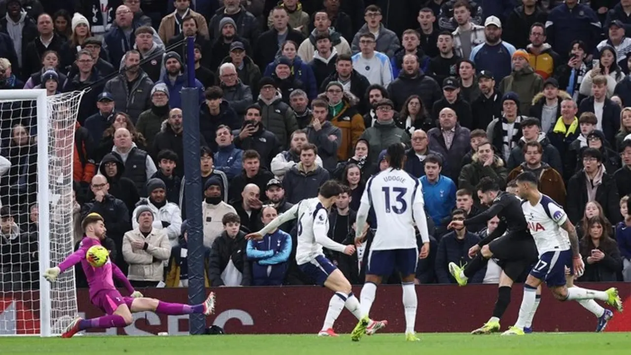 Babak Pertama Liga Inggris: Manchester City Sementara Ungguli Tottenham Hotspur 2-0