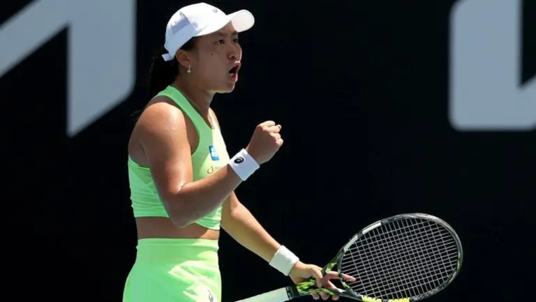 Qatar Open 2026: Janice Tjen Kalah dari Iga Swiatek, Tapi Dipuji Petenis Nomor 2 Dunia Qatar Open 2026: Janice Tjen Kalah dari Iga Swiatek, Tapi Dipuji Petenis Nomor 2 Dunia