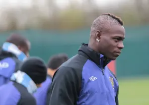Mario Balotelli Alami Serangan Rasisme di Liga Uni Emirat Arab