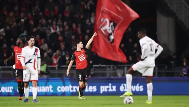 Rennes Bungkam PSG 1-3, Perebutan Puncak Klasemen Ligue 1 Makin Sengit