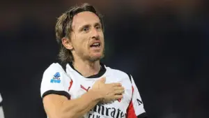 Modric Cetak Gol Kemenangan Dramatis, Milan Pangkas Jarak dengan Inter Milan