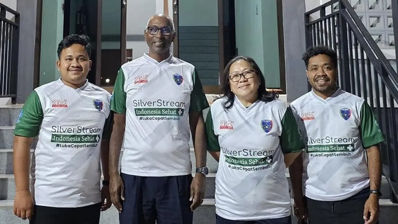 Uni Papua FC Kampanyekan Perdamaian Dunia Lewat Sepak Bola di Perbatasan Thailand-Myanmar Uni Papua FC Kampanyekan Perdamaian Dunia Lewat Sepak Bola di Perbatasan Thailand-Myanmar