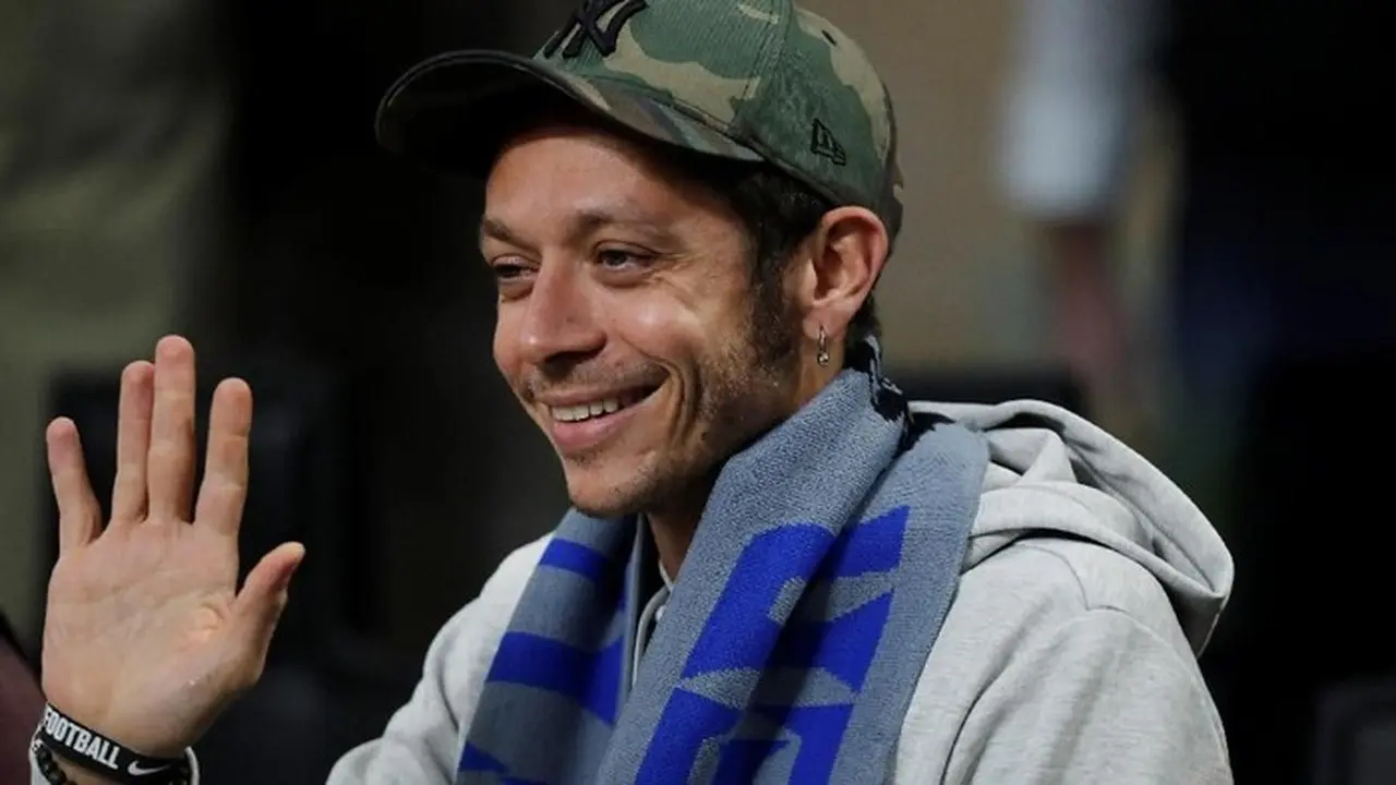 14 Februari: Hari Valentine, Ulang Tahun Valentino Rossi, Cavani, hingga Eriksen 14 Februari: Hari Valentine, Ulang Tahun Valentino Rossi, Cavani, hingga Eriksen
