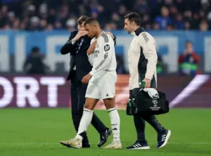 Kylian Mbappe Absen Lawan Real Sociedad, Cedera Lutut Jadi Ancaman Madrid