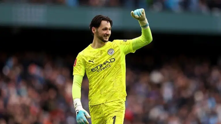James Trafford Tak Sangka Jadi Deputi Donnarumma di Manchester City