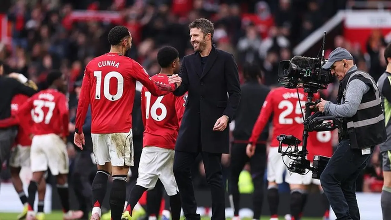 Manchester United Puncaki Klasemen Liga Inggris Tahun Kalender 2026, Tottenham Terpuruk