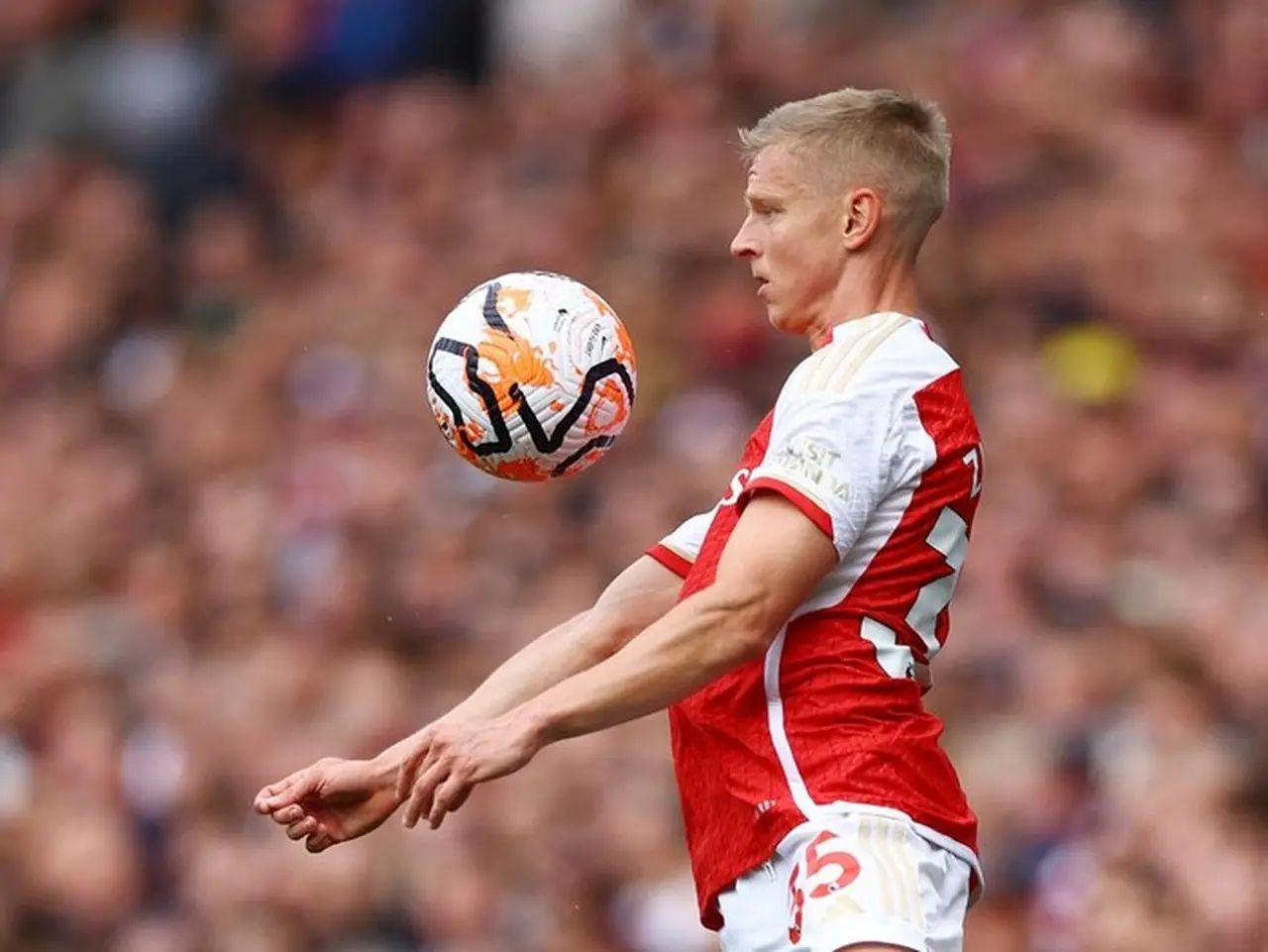 Oleksandr Zinchenko Resmi Tinggalkan Arsenal, Merapat ke Ajax Amsterdam dengan Mahar Rp 26 Miliar