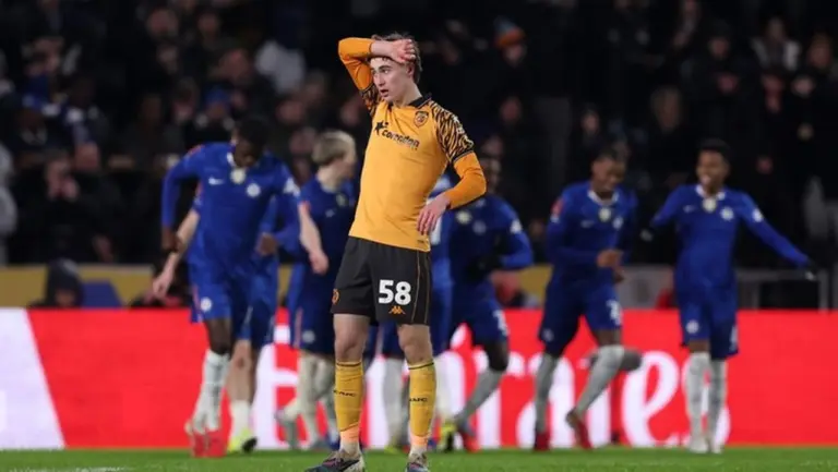 Aksi Skuad Chelsea Abaikan Maskot Cilik Hull City Tuai Kecaman Penggemar Aksi Skuad Chelsea Abaikan Maskot Cilik Hull City Tuai Kecaman Penggemar