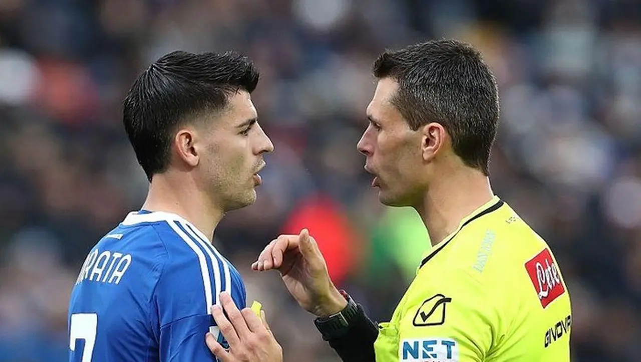 Cesc Fabregas Tegur Alvaro Morata: Jangan Main Bola Jika Mudah Emosi Cesc Fabregas Tegur Alvaro Morata: Jangan Main Bola Jika Mudah Emosi